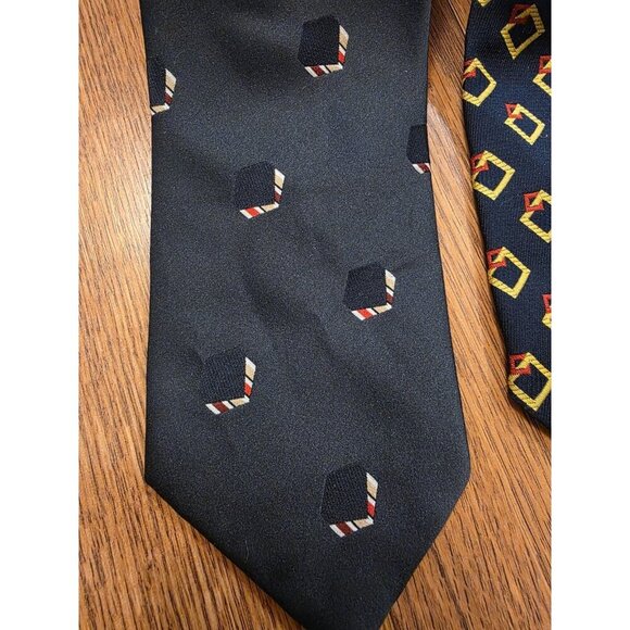 Christian Dior Mens Neck Ties (2) Cravates‎ Polyester Geometric Navy Blue 56" - Picture 3 of 8